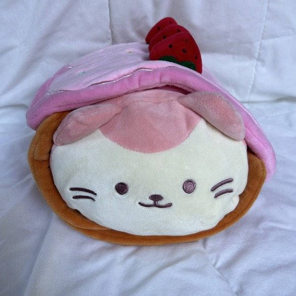 Anirollz Coosy Kittiroll Cat Plush Strawberry Roll Cake Blanket NWOT  10" - Picture 1 of 11